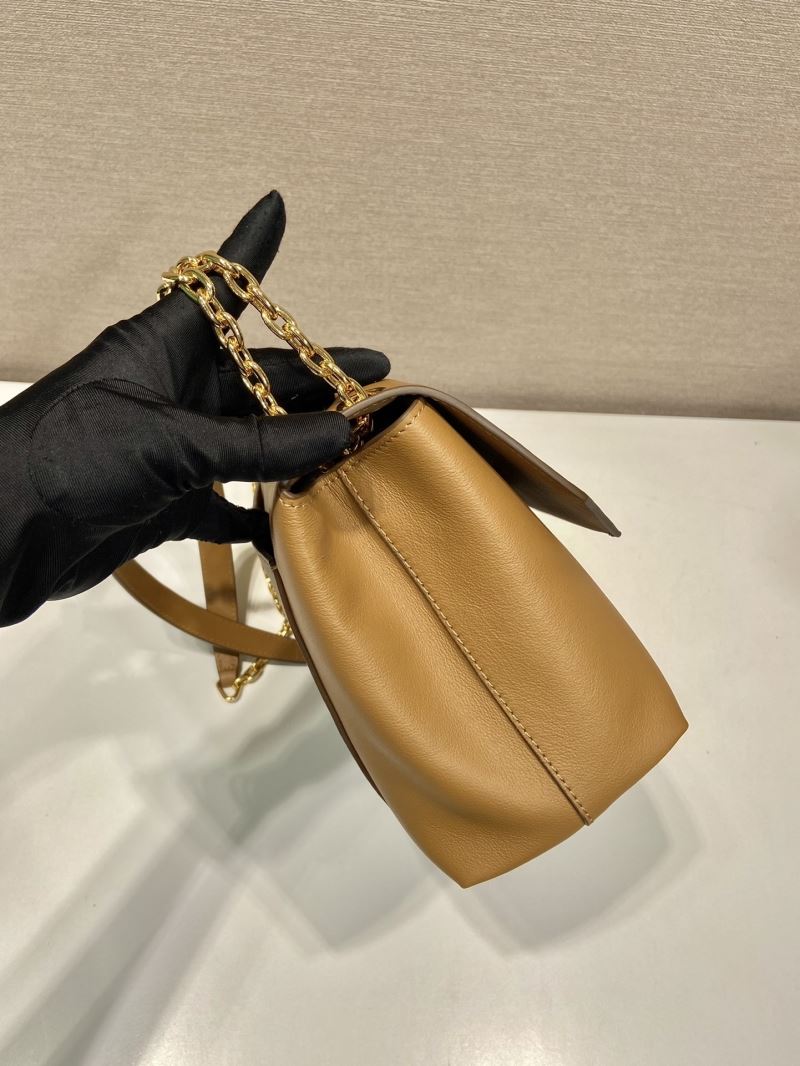 Pra*a top handle bags